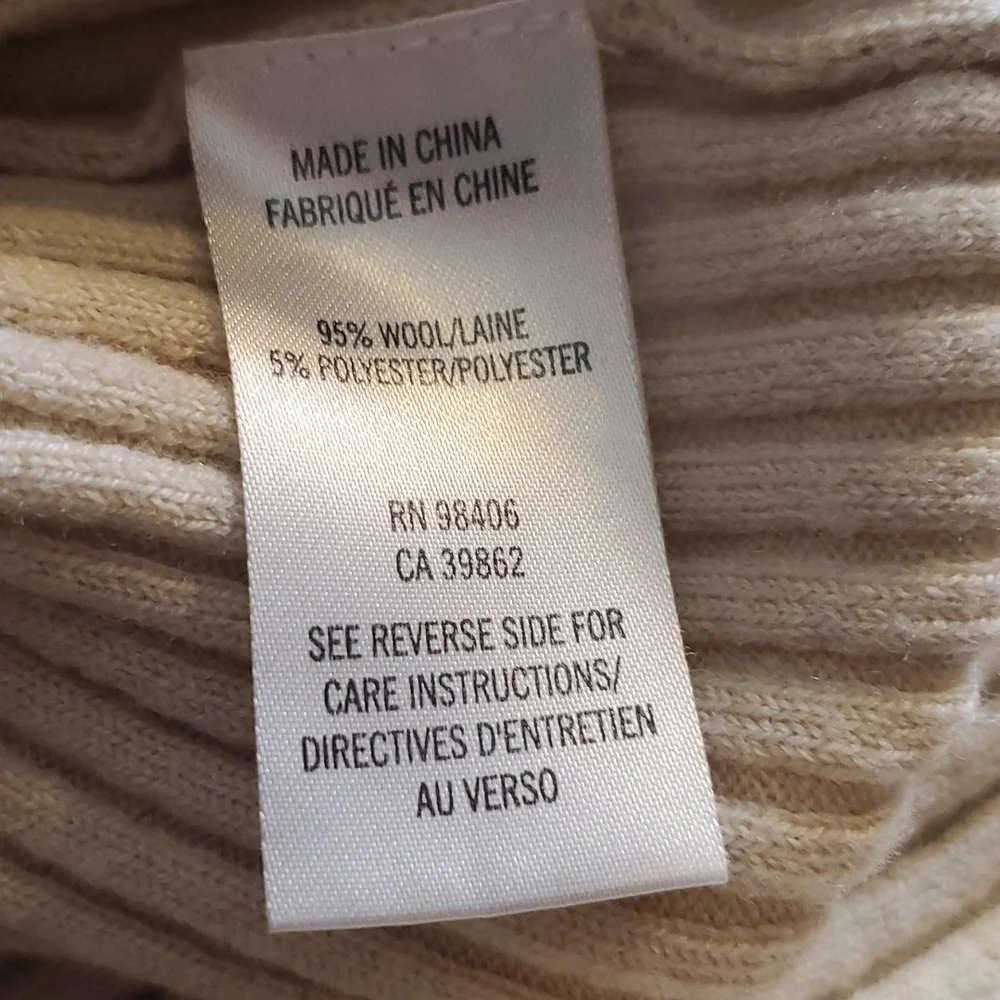 Nice basic Spring sweater (431) - Picture 4 of 4